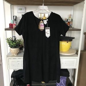 Size M top.  Black suede type fabric.  Very soft.